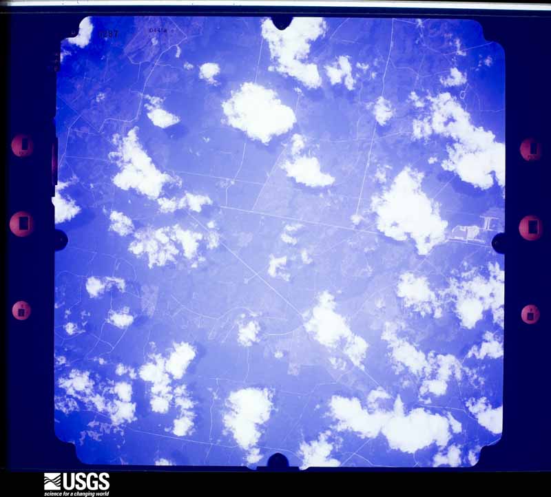 U.S. Geological Survey aerial photograph, 1992-07-04, scale 1:67000