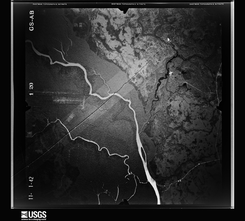 U.S. Geological Survey aerial photograph, 1942-11-01, scale 1:43100