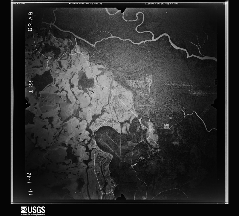 U.S. Geological Survey aerial photograph, 1942-11-01, scale 1:43100