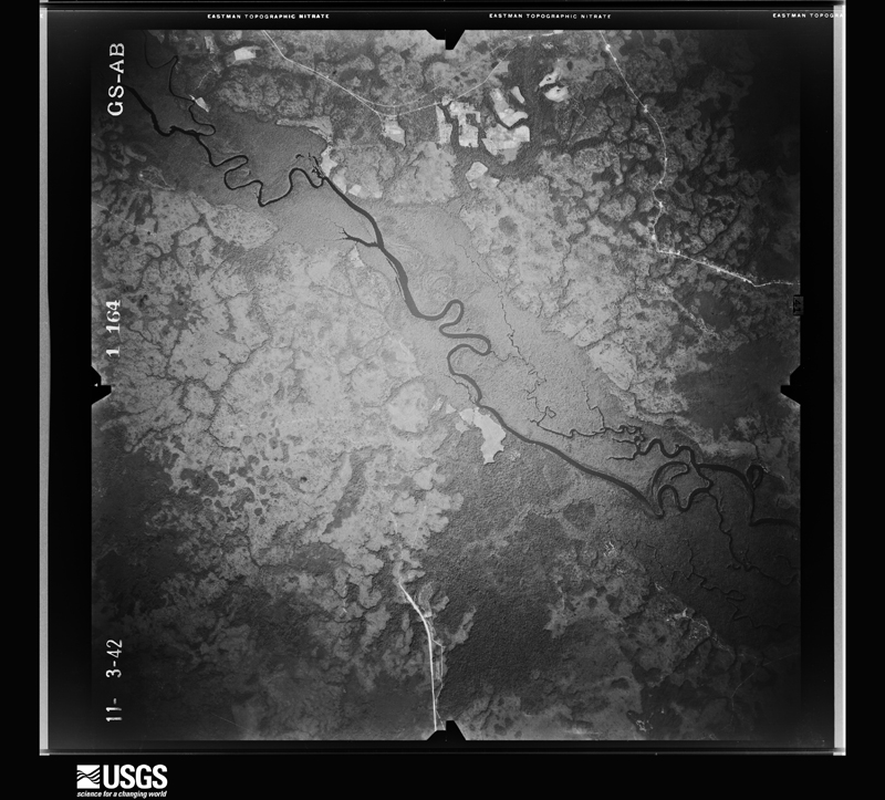 U.S. Geological Survey aerial photograph, 1942-11-03, scale 1:43100