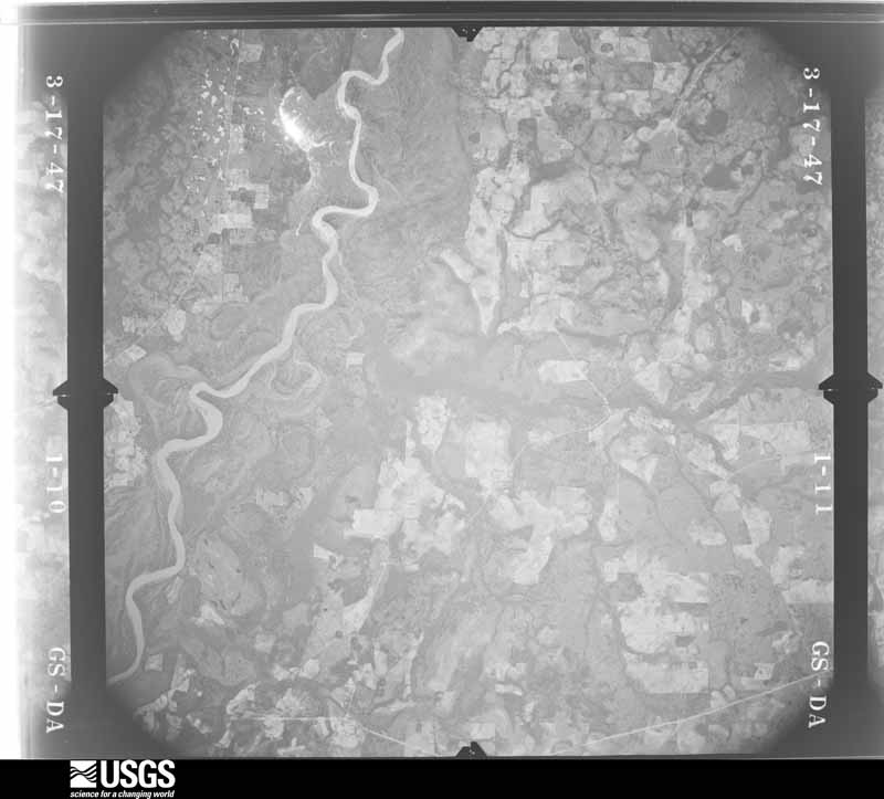 U.S. Geological Survey aerial photograph, 1947-03-17, scale 1:43200
