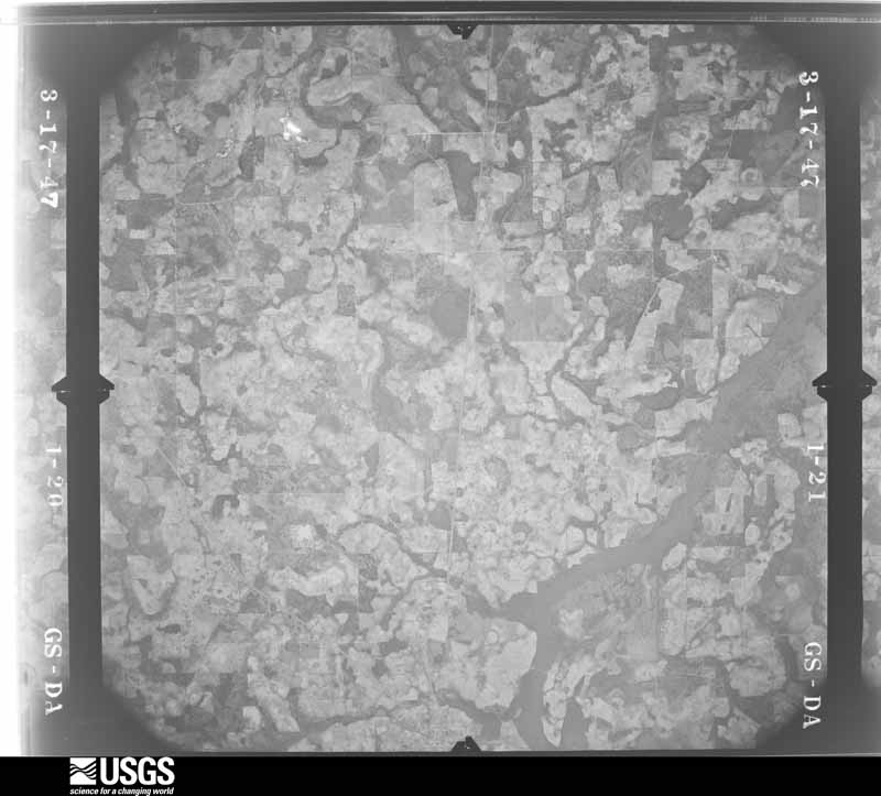 U.S. Geological Survey aerial photograph, 1947-03-17, scale 1:43200