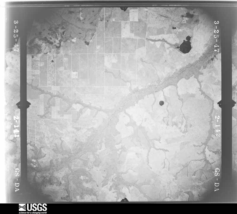 U.S. Geological Survey aerial photograph, 1947-03-25, scale 1:43200