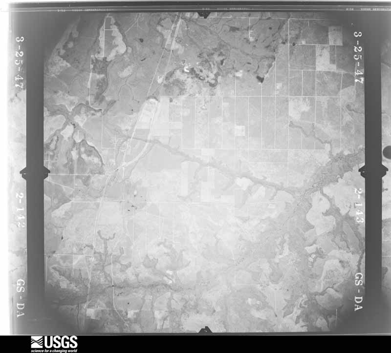 U.S. Geological Survey aerial photograph, 1947-03-25, scale 1:43200