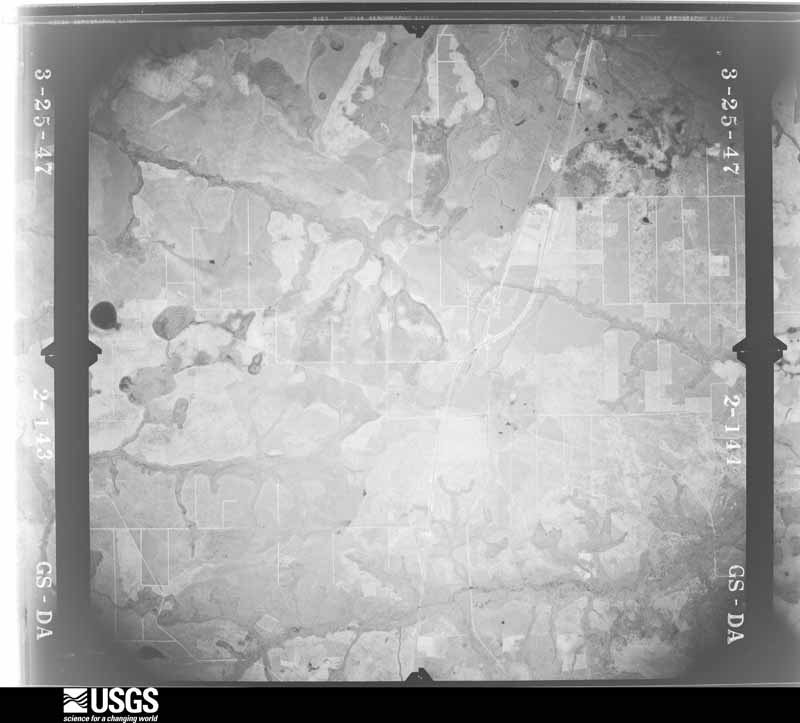 U.S. Geological Survey aerial photograph, 1947-03-25, scale 1:43200