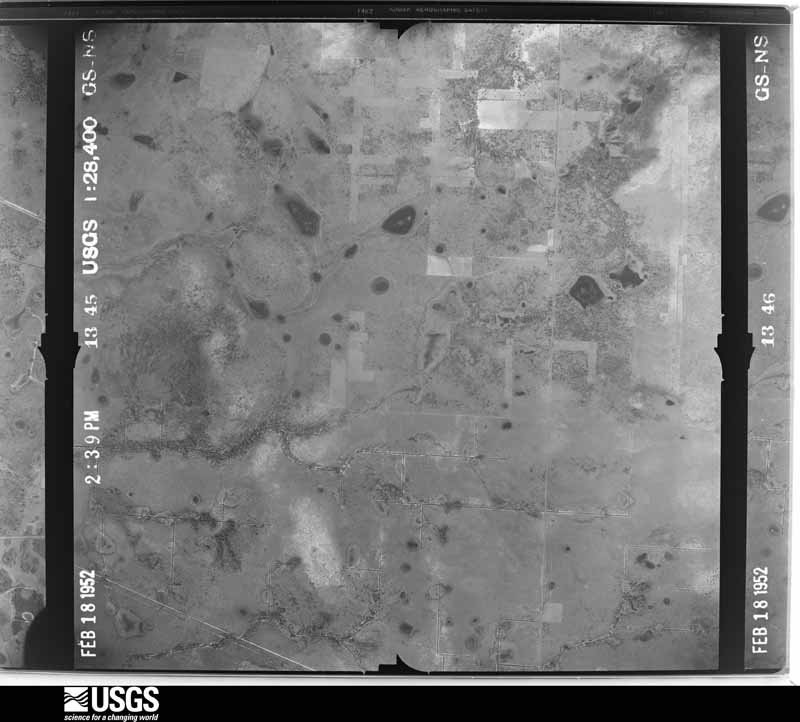 U.S. Geological Survey aerial photograph, 1952-02-18, scale 1:28400