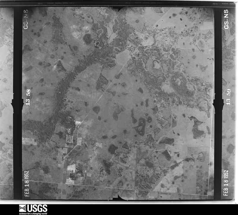 U.S. Geological Survey aerial photograph, 1952-02-18, scale 1:28400