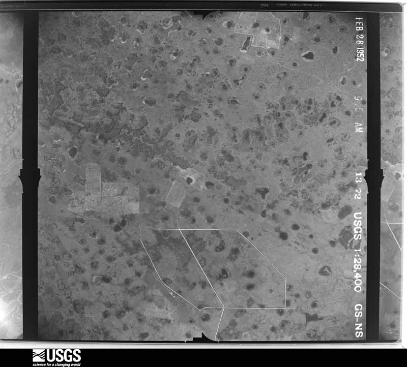 U.S. Geological Survey aerial photograph, 1952-02-28, scale 1:28400