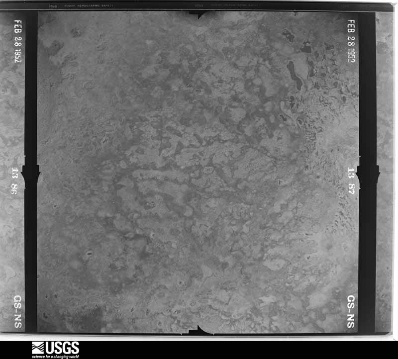 U.S. Geological Survey aerial photograph, 1952-02-28, scale 1:28400