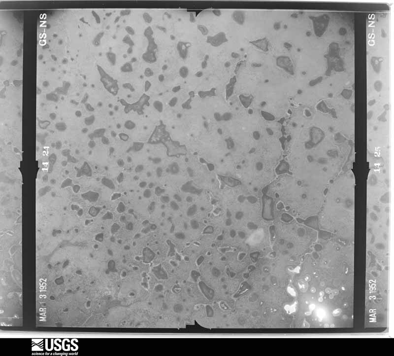 U.S. Geological Survey aerial photograph, 1952-03-03, scale 1:28400