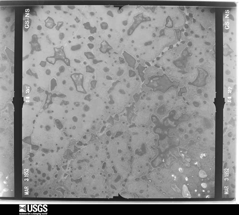 U.S. Geological Survey aerial photograph, 1952-03-03, scale 1:28400