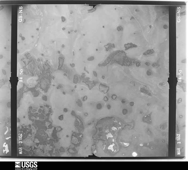 U.S. Geological Survey aerial photograph, 1952-03-03, scale 1:28400