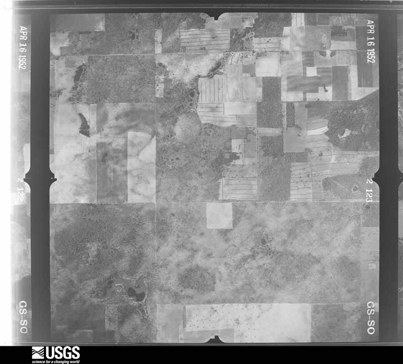 U.S. Geological Survey aerial photograph, 1952-04-16, scale 1:23600