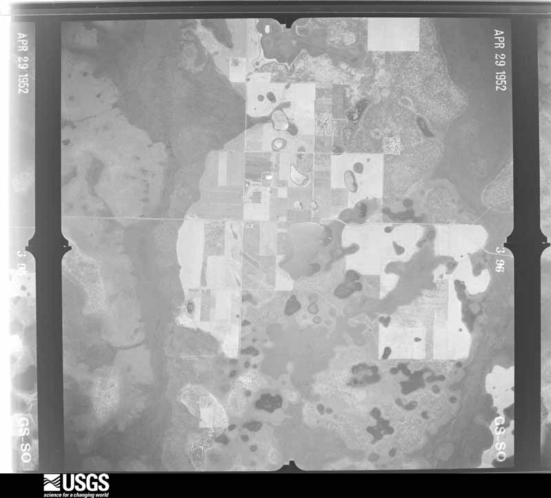 U.S. Geological Survey aerial photograph, 1952-04-29, scale 1:23600