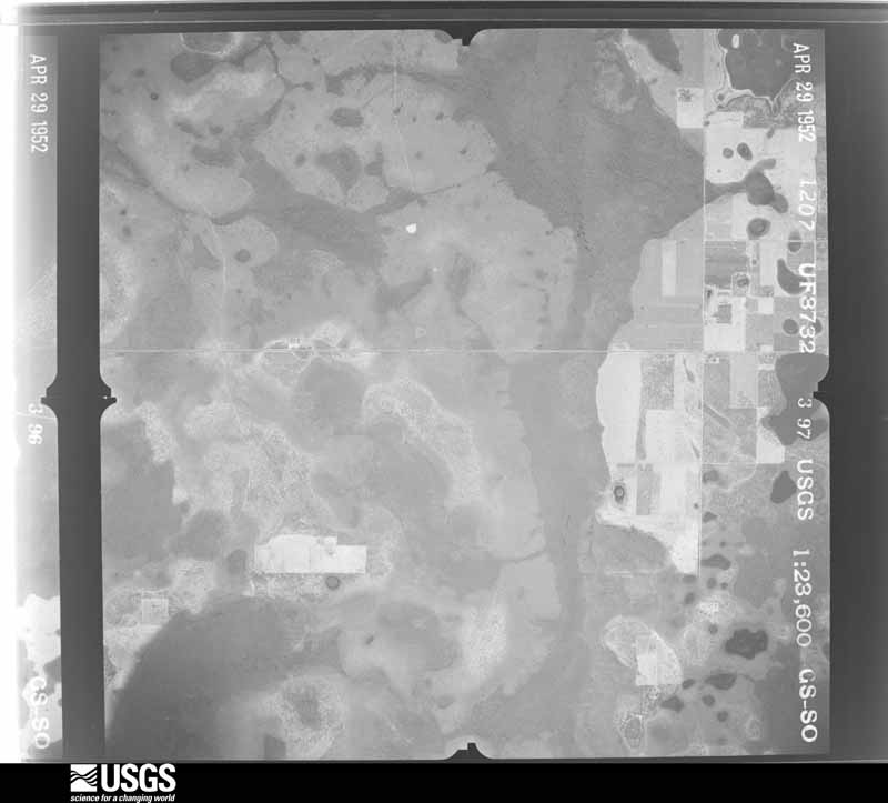 U.S. Geological Survey aerial photograph, 1952-04-29, scale 1:23600