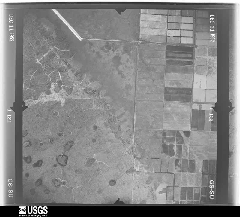 U.S. Geological Survey aerial photograph, 1952-12-11, scale 1:23600
