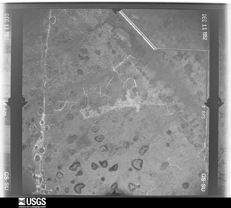 U.S. Geological Survey aerial photograph, 1952-12-11, scale 1:23600