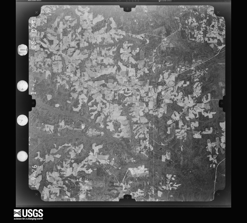 U.S. Geological Survey aerial photograph, 1976-01-09, scale 1:80000