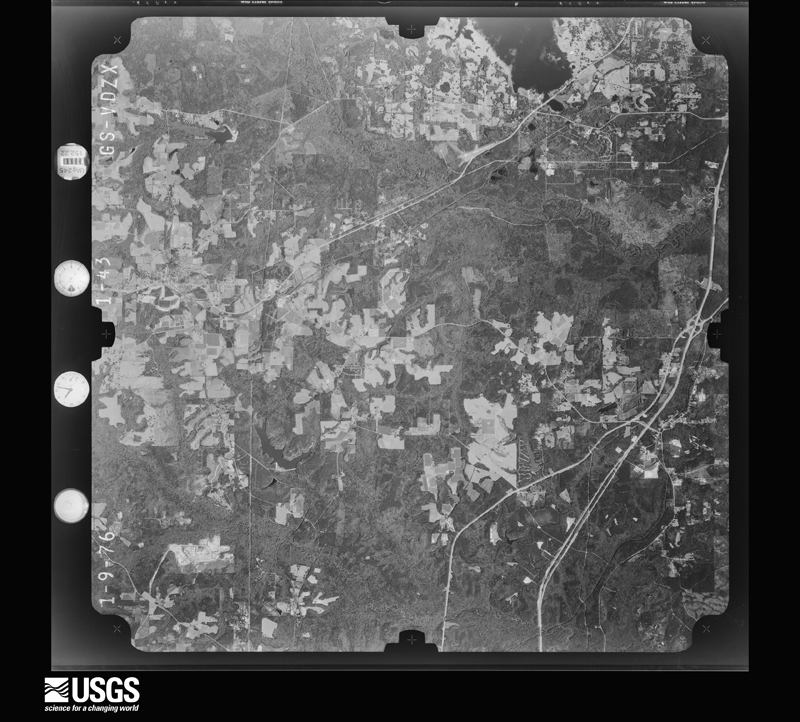 U.S. Geological Survey aerial photograph, 1976-01-09, scale 1:80000