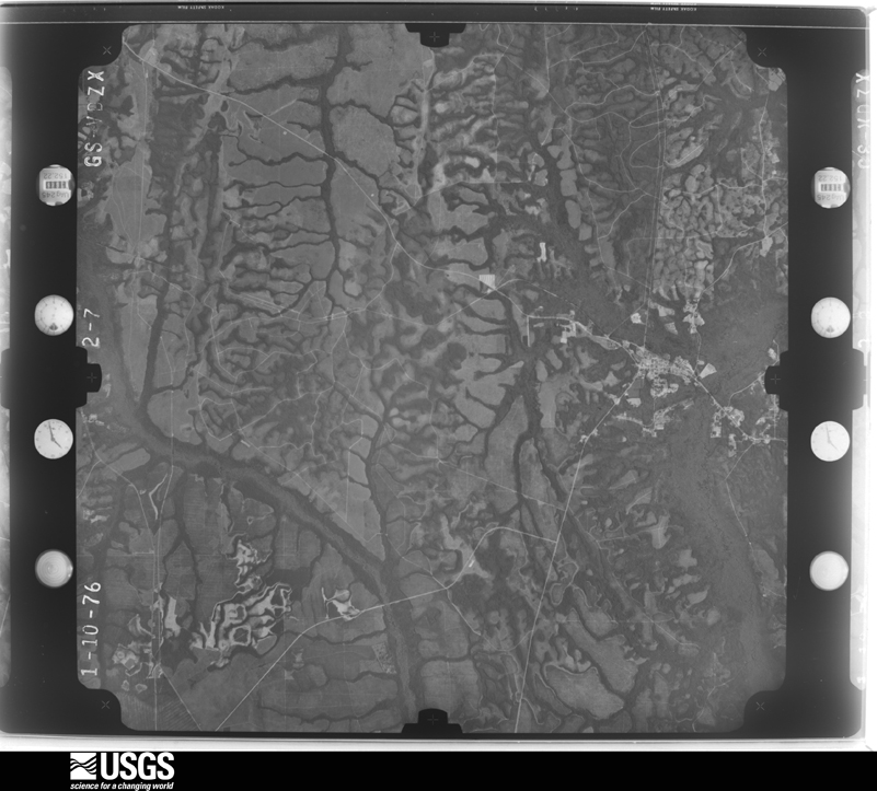U.S. Geological Survey aerial photograph, 1976-01-10, scale 1:80000