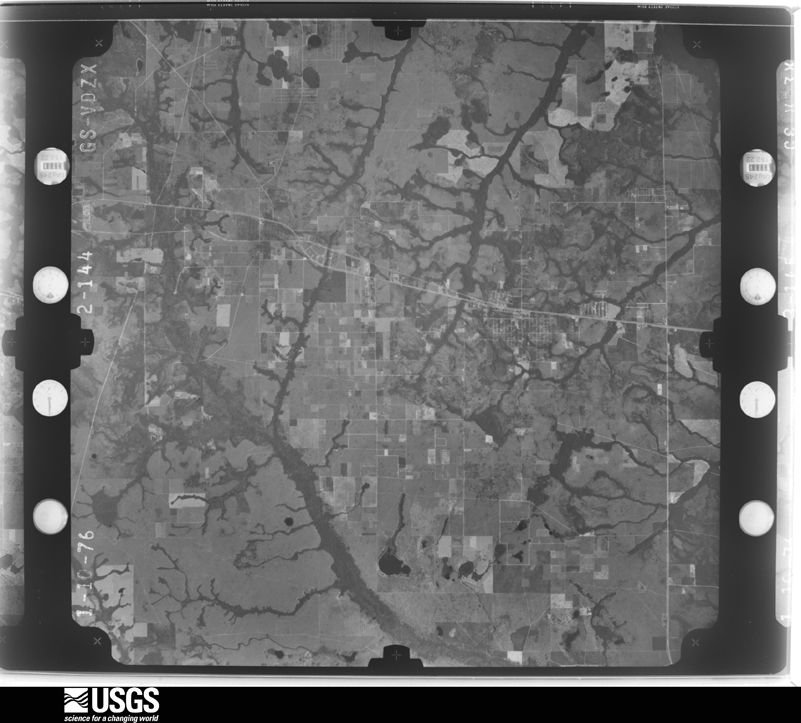 U.S. Geological Survey aerial photograph, 1976-01-10, scale 1:80000