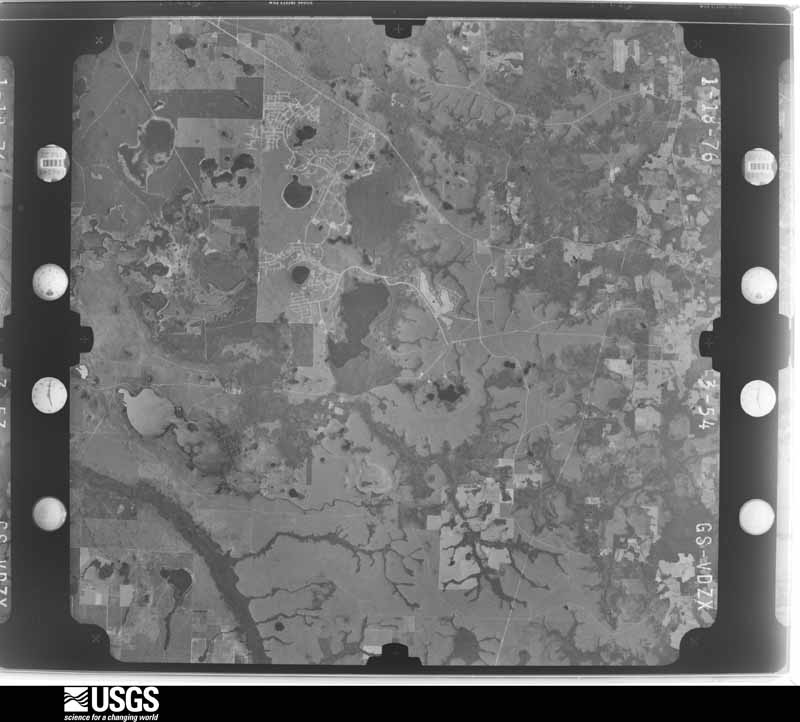 U.S. Geological Survey aerial photograph, 1976-01-18, scale 1:80000