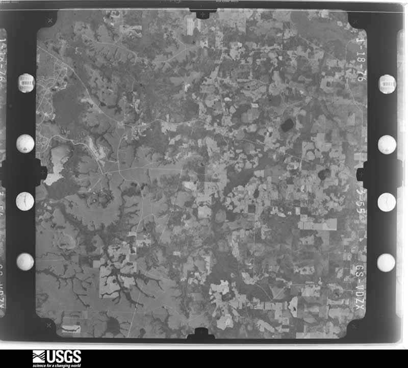 U.S. Geological Survey aerial photograph, 1976-01-18, scale 1:80000