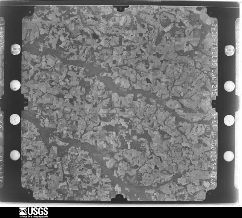 U.S. Geological Survey aerial photograph, 1976-01-18, scale 1:80000