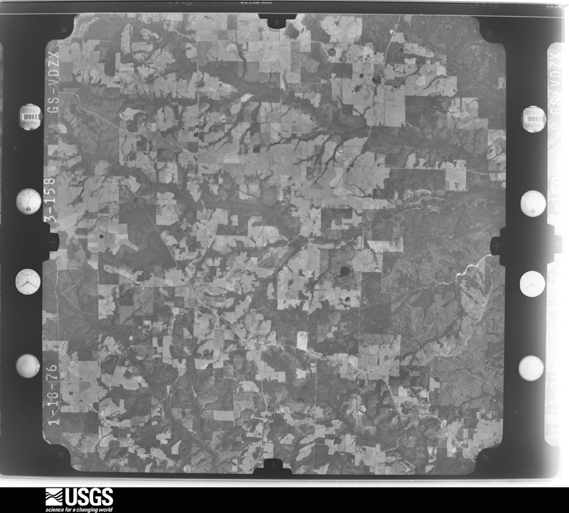 U.S. Geological Survey aerial photograph, 1976-01-18, scale 1:80000