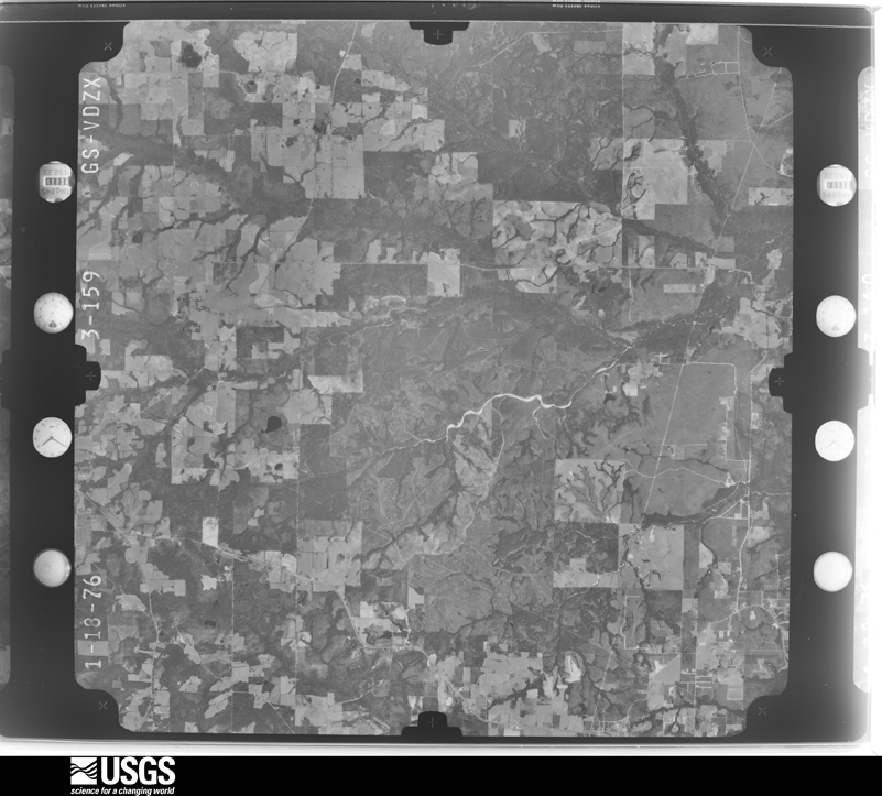 U.S. Geological Survey aerial photograph, 1976-01-18, scale 1:80000
