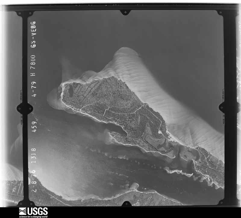 U.S. Geological Survey aerial photograph, 1976-02-01, scale 1:15600