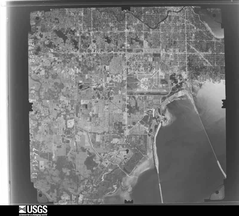 U.S. Geological Survey aerial photograph, 1977-11-13, scale 1:80000