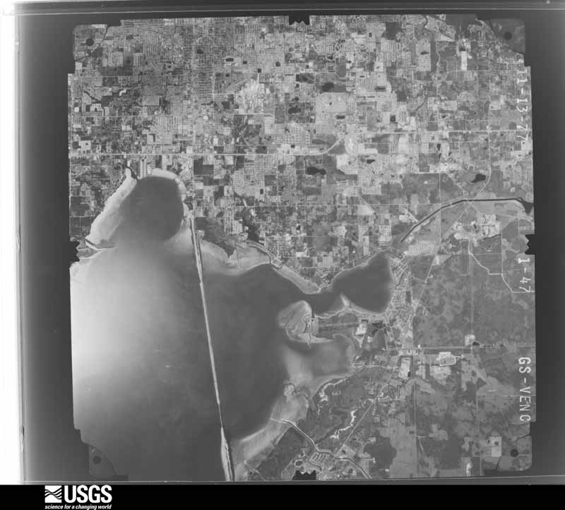 U.S. Geological Survey aerial photograph, 1977-11-13, scale 1:80000