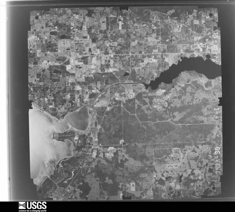 U.S. Geological Survey aerial photograph, 1977-11-13, scale 1:80000