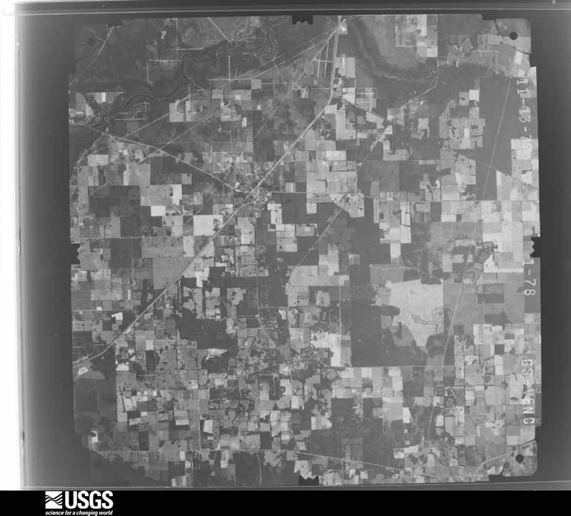 U.S. Geological Survey aerial photograph, 1977-11-13, scale 1:80000