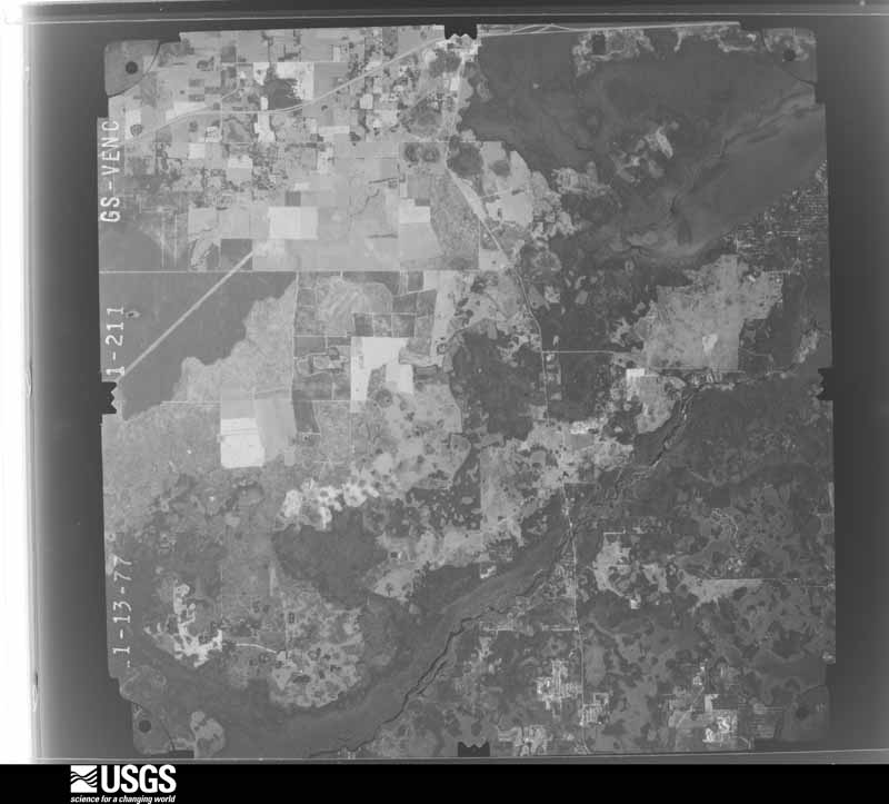 U.S. Geological Survey aerial photograph, 1977-11-13, scale 1:80000