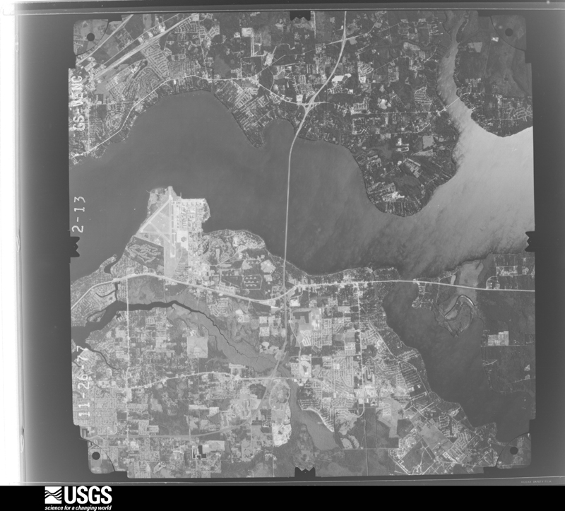 U.S. Geological Survey aerial photograph, 1977-11-26, scale 1:80000