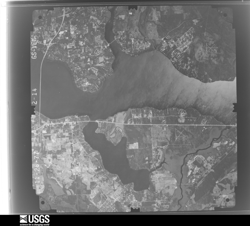 U.S. Geological Survey aerial photograph, 1977-11-26, scale 1:80000