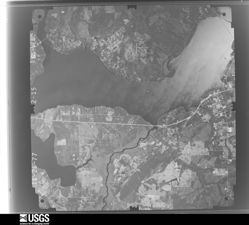 U.S. Geological Survey aerial photograph, 1977-11-26, scale 1:80000