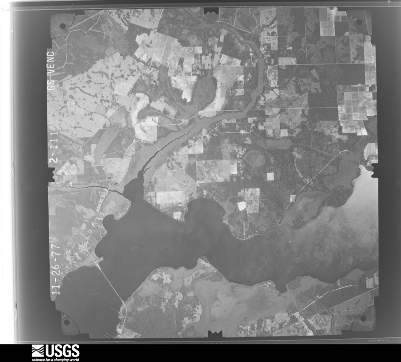U.S. Geological Survey aerial photograph, 1977-11-26, scale 1:80000