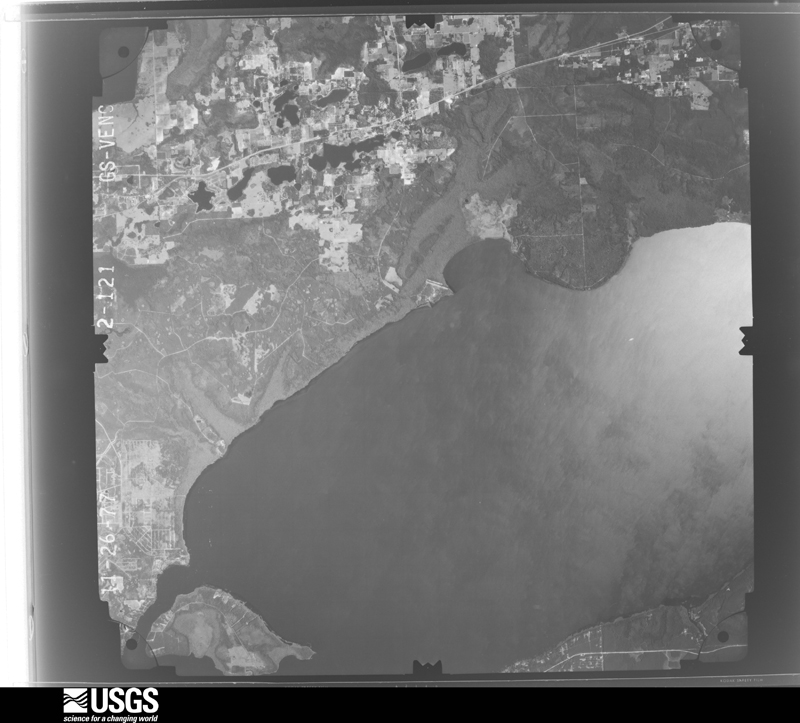 U.S. Geological Survey aerial photograph, 1977-11-26, scale 1:80000