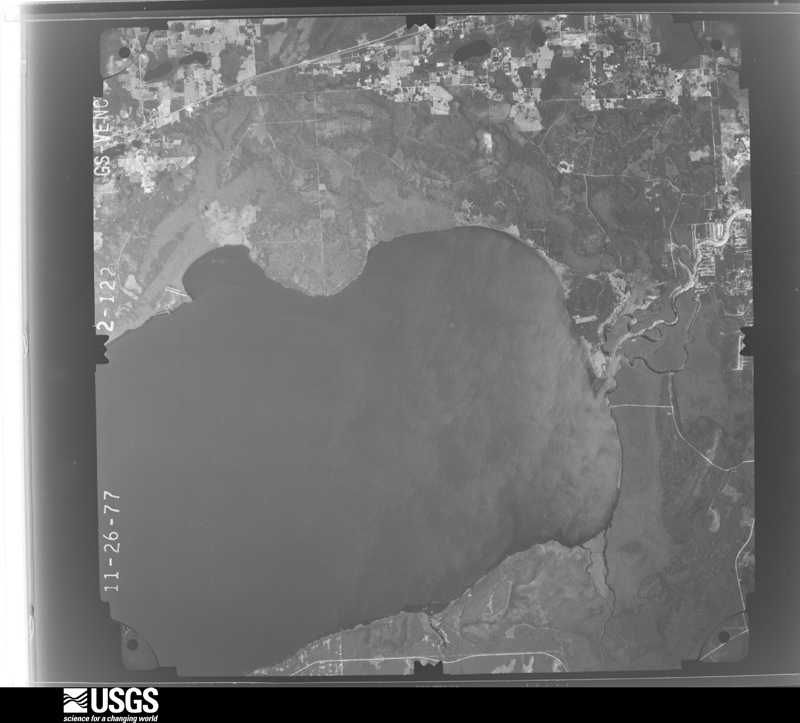 U.S. Geological Survey aerial photograph, 1977-11-26, scale 1:80000