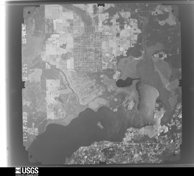 U.S. Geological Survey aerial photograph, 1977-11-26, scale 1:80000