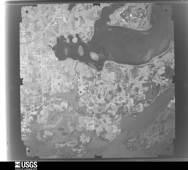 U.S. Geological Survey aerial photograph, 1977-11-26, scale 1:80000