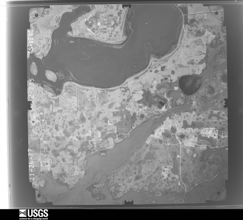U.S. Geological Survey aerial photograph, 1977-11-26, scale 1:80000