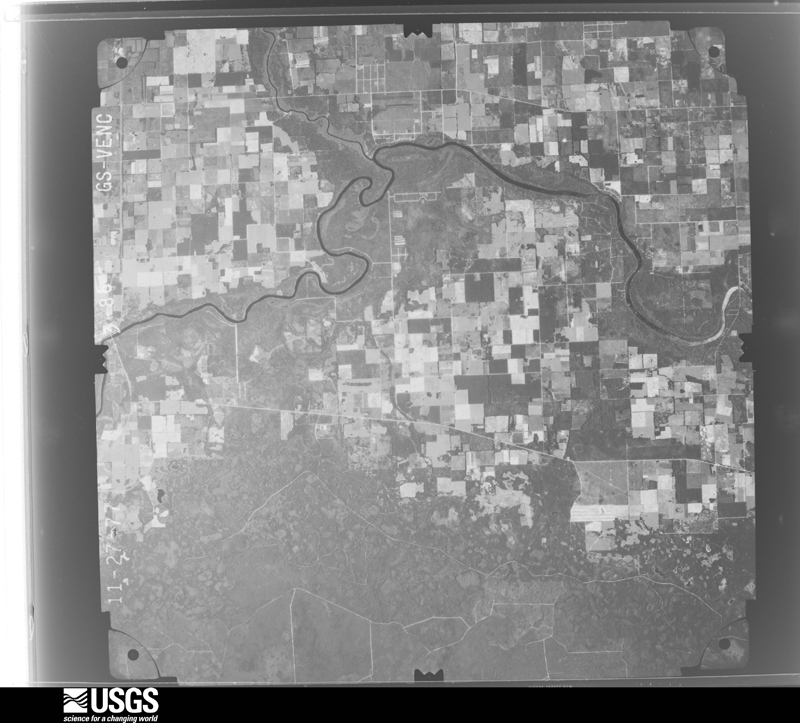 U.S. Geological Survey aerial photograph, 1977-11-27, scale 1:80000