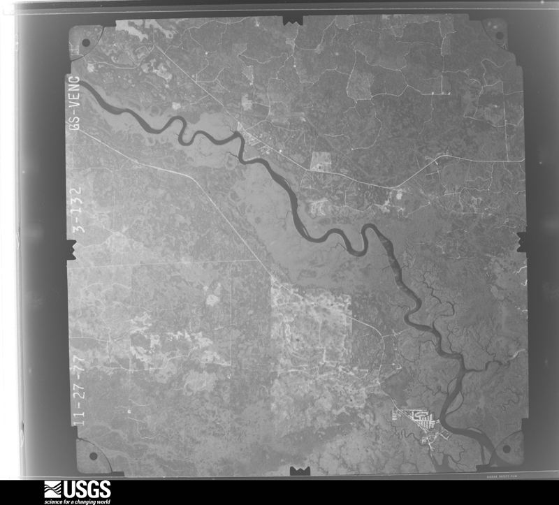 U.S. Geological Survey aerial photograph, 1977-11-27, scale 1:80000