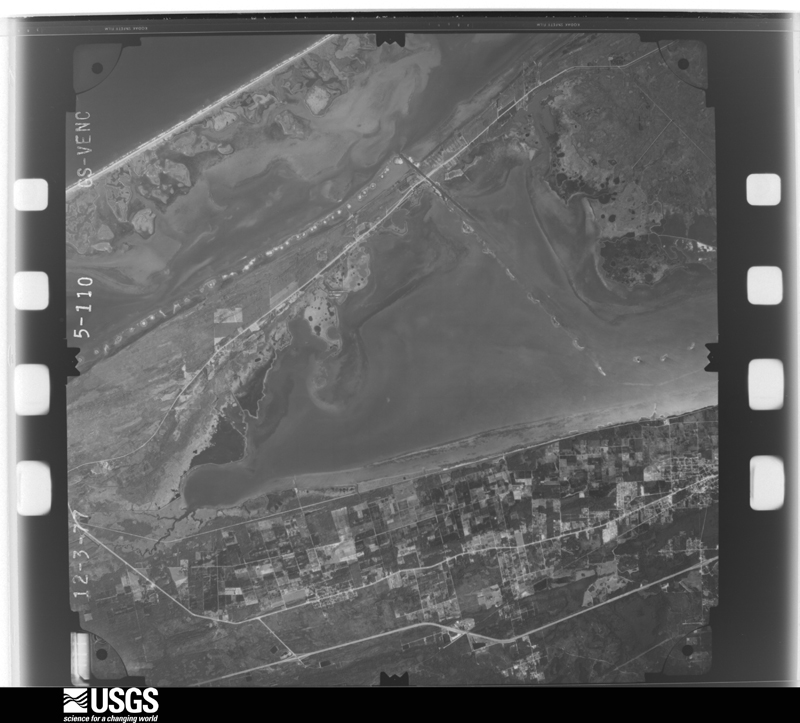 U.S. Geological Survey aerial photograph, 1977-12-03, scale 1:80000
