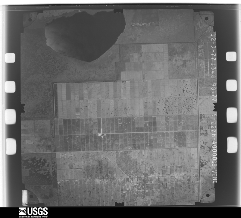 U.S. Geological Survey aerial photograph, 1977-12-03, scale 1:80000