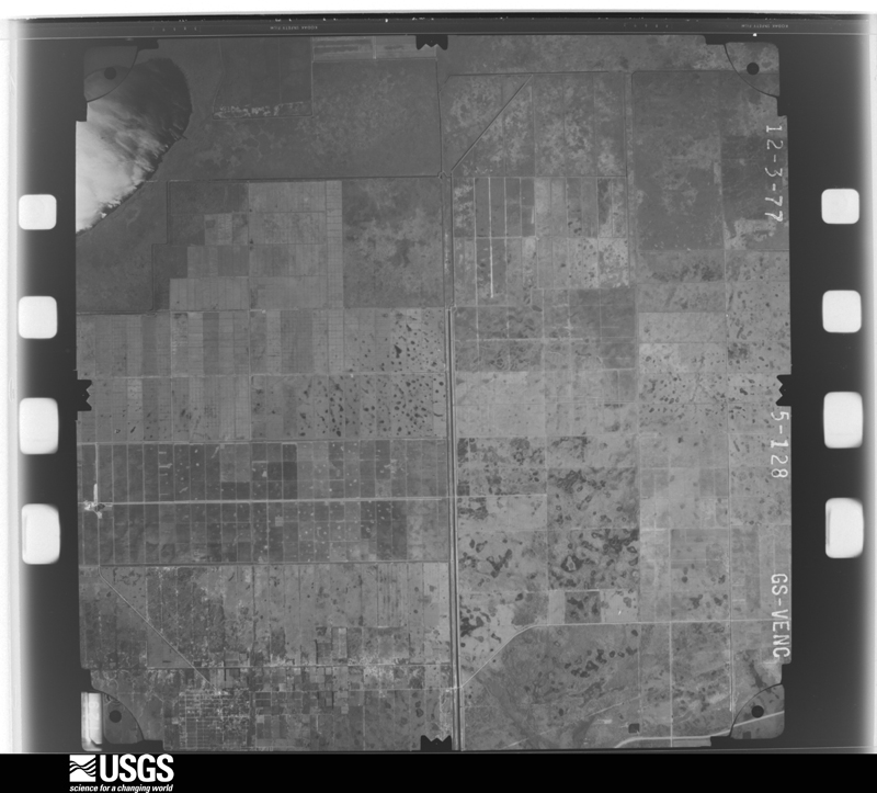 U.S. Geological Survey aerial photograph, 1977-12-03, scale 1:80000